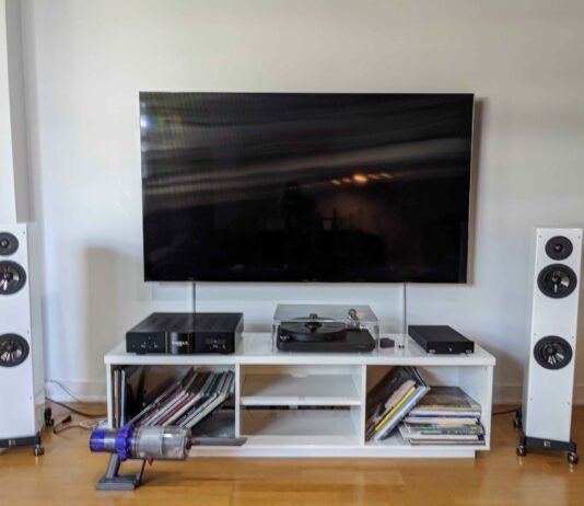 Wall-Mounted Wonder: Elevate Your Home Setup with Expert TV Installation in Kelowna tv mounting